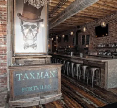 Fortville Fun! 2Bedroom-King and Queen. Stylish Home with Game Garage Hotels in Hancock County