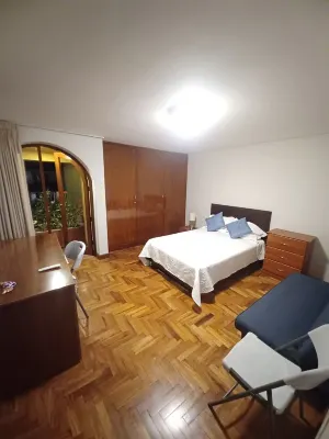 Beautiful 3-bedroom apartment 4 blocks from the main square of Arequipa! Các khách sạn ở 