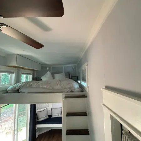Fabulous Tiny House with AC in charming Seneca