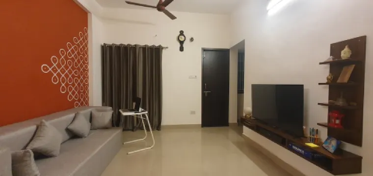 Convenient shared room in a 2bhk with all amenities at value in central Chennai.