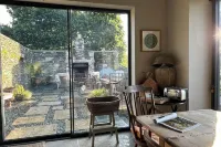 Tregrylls Barton a Stunning & Stylish Cornish Barn Retreat Hotels in Camelford