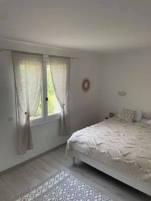 4-person air-conditioned apartment