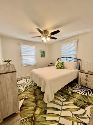 Beachside apartment sounds like the perfect cozy retreat for a beach getaway!