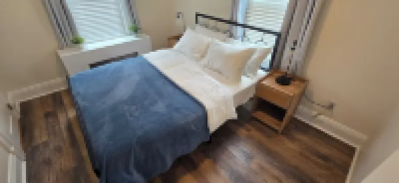 Cozy 2 Bedroom, Near NYC, Easy Parking