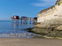 WOODEN HOUSE WITH SEA VIEW, HEATED POOL AND JACUZI