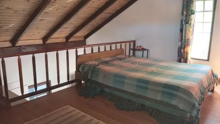 Stay in a chalet on shared land, suited to the beach environment.