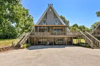 Cozy 2 bedroom 1.5 bath Lake House Cabin