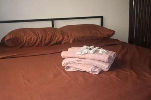 Cozy 1 Bed Studio - Minutes to NAIA and MOA!