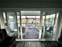 Stunning 3-Story Lakehouse in Sylvan Beach, Sleeps 10, WiFi & Walk to the Beach!