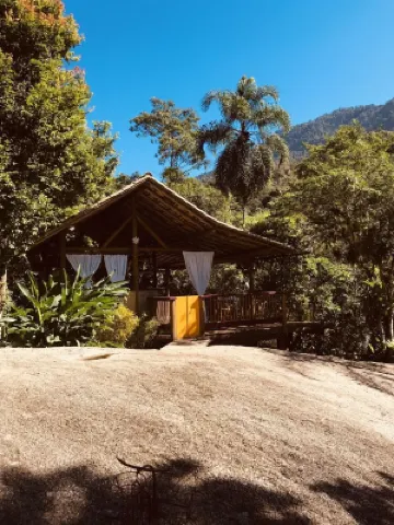 Chalets in Paraty with private waterfall