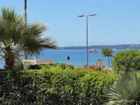 Beach Studio in Golfe-Juan with Sea View, Parking Near Cannes, Antibes