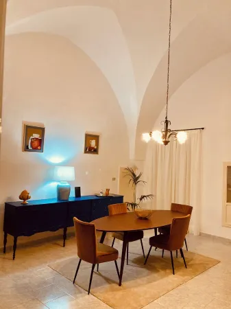 Belle Maison a Volte à Stella 2 ch et Terrasse à 2 pas du Centre Historique Отели в г. Мезанье