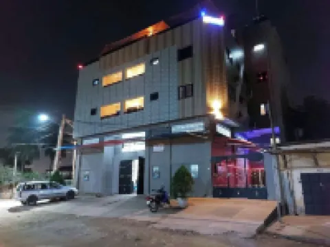 Room in Guest Room - Royal Blue Guest House Bar Hotels in Golfe