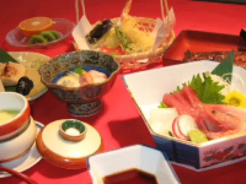 Ryokan Fujiya โรงแรมใกล้สถานที่ท่องเที่ยว Nagasaka Apiary