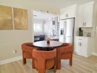 Welcome Home! King beds, Peaceful, Nice yard, Playground, and Arcades.