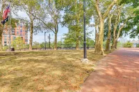 Walk to Hudson River Parks: Recently Renovated Apt فنادق في هوبوكين