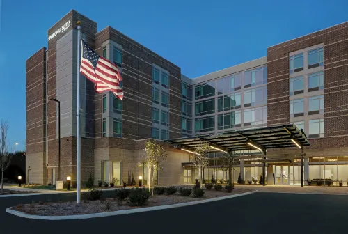 SpringHill Suites Franklin Cool Springs - piscina