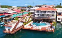 Tropical Suites Hotel - Pools