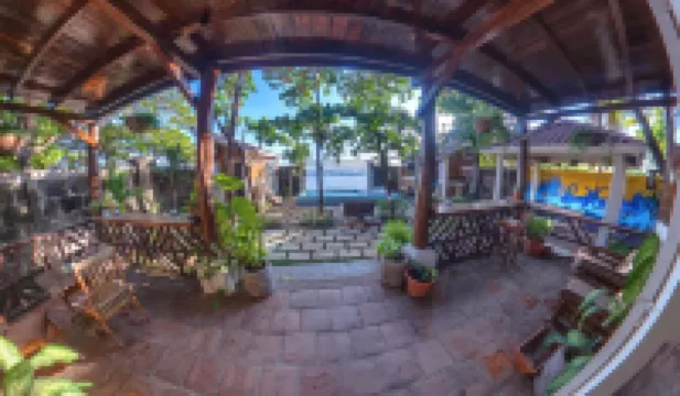 浪漫的海濱小屋，帶泳池、空調，可容納4人 酒店