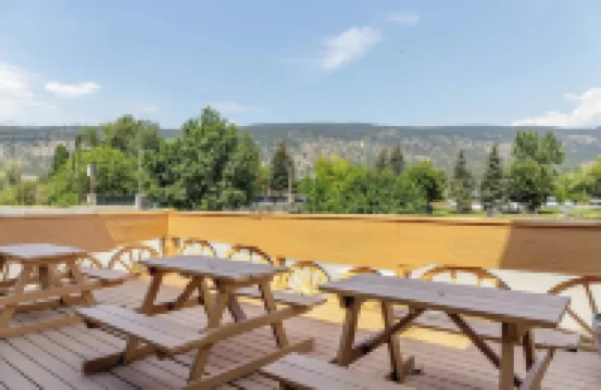 Motel 6 Merritt BC