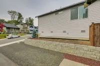 Modern Seatac Gem w/ Fireplace & Smart Tvs!