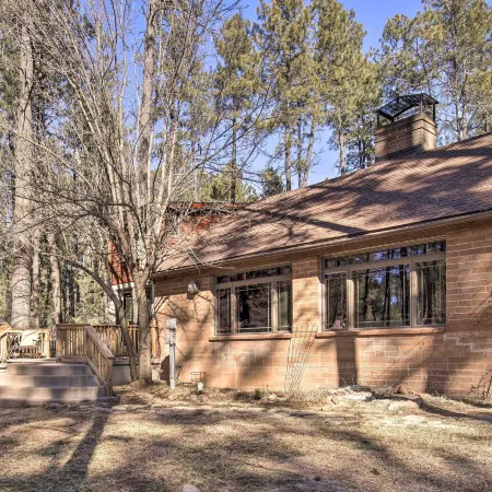 Hike and Relax Fireside Dog-Friendly Gem in Payson!