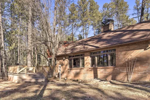 Hike and Relax Fireside Dog-Friendly Gem in Payson! - Pet friendly