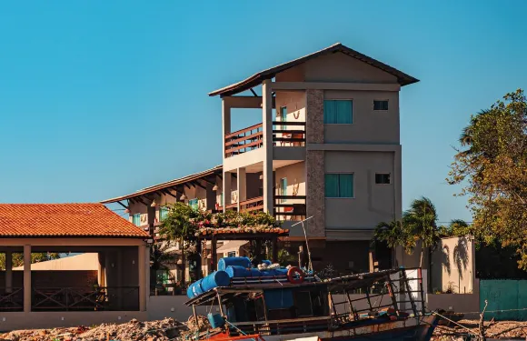 POUSADA SOLLARI 賓館