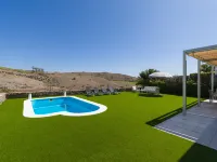 Chalet in Salobre with Private Heated Pool