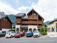 Cosy escape in the heart of Morillon - Parvekkeita