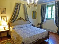 Villa in Pistoia with Heated Pool & Sauna - 4-Star