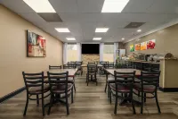 Quality Inn & Suites - breakfast