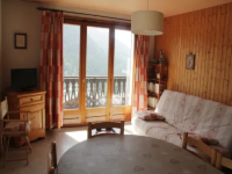Apartment near centre Chatel with balcony
