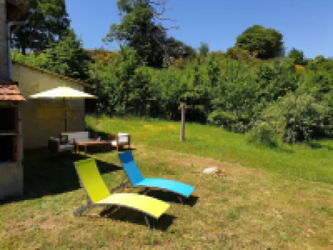 Holiday Home in Grury with Pool & Garden Hôtels à : Grury
