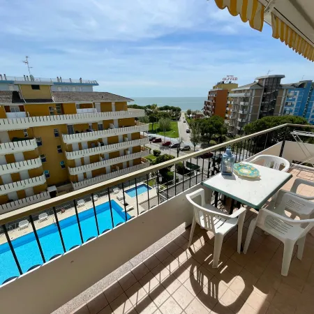 Bright apartment with shared pool