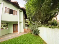 Casa confortável Com Churrasqueira na Granja Viana