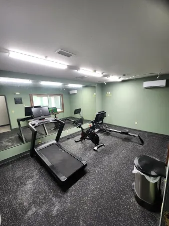 Wingate by Wyndham Mansfield Oh