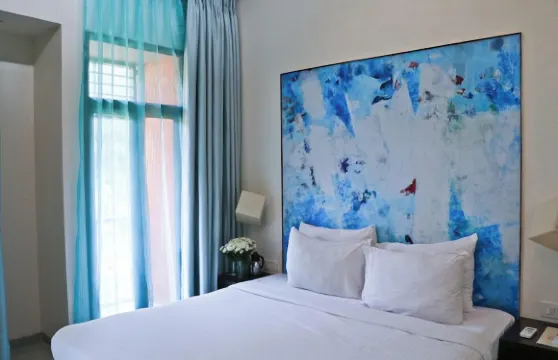 拉瓦薩肖海濱酒店