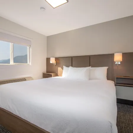 Coast Penticton Hotel