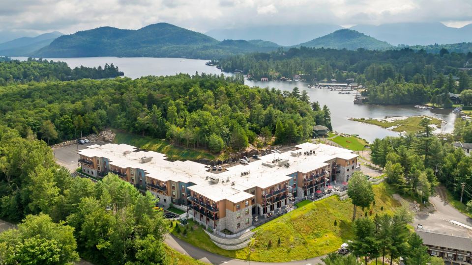 Cambria Hotel Lake Placid - Lakeside Resort