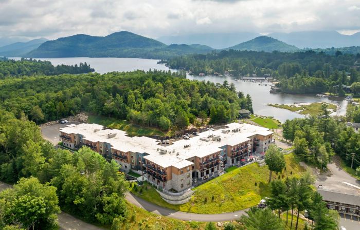 Cambria Hotel Lake Placid - Lakeside Resort