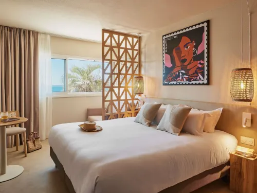 Mercure Saint Raphael Centre Plage - 4-Star