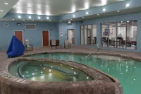 Holiday Inn Express & Suites MANSFIELD by IHG - Hot Tub