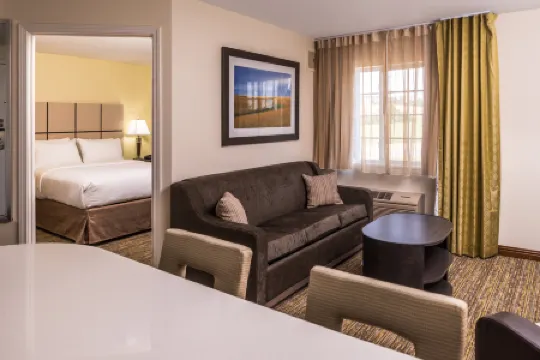 Candlewood Suites TOPEKA WEST by IHG