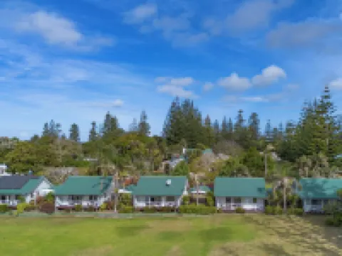 Poinciana Cottages Hoteles en Burnt Pine