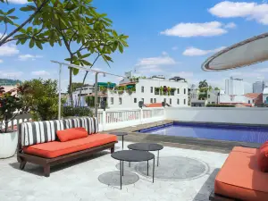 American Trade Hotel