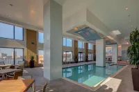Hilton Norfolk The Main - piscina