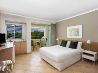 Mantra in the Village Port Douglas Hotel a Miallo