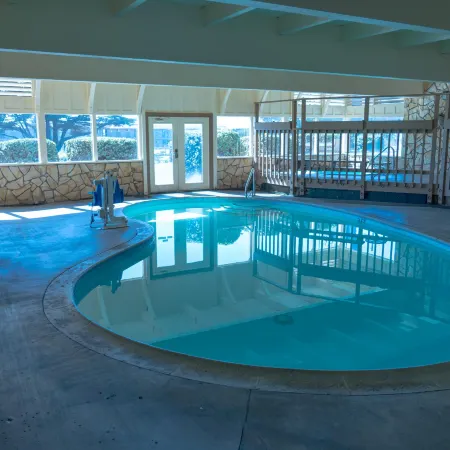 Silver Surf Motel