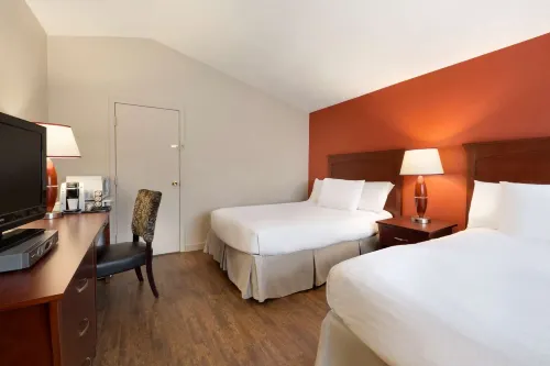 Travelodge by Wyndham Kindersley Hotels in Kindersley